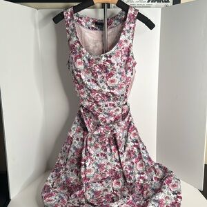 Tommy Hilfiger Floral Dress Womens size 2